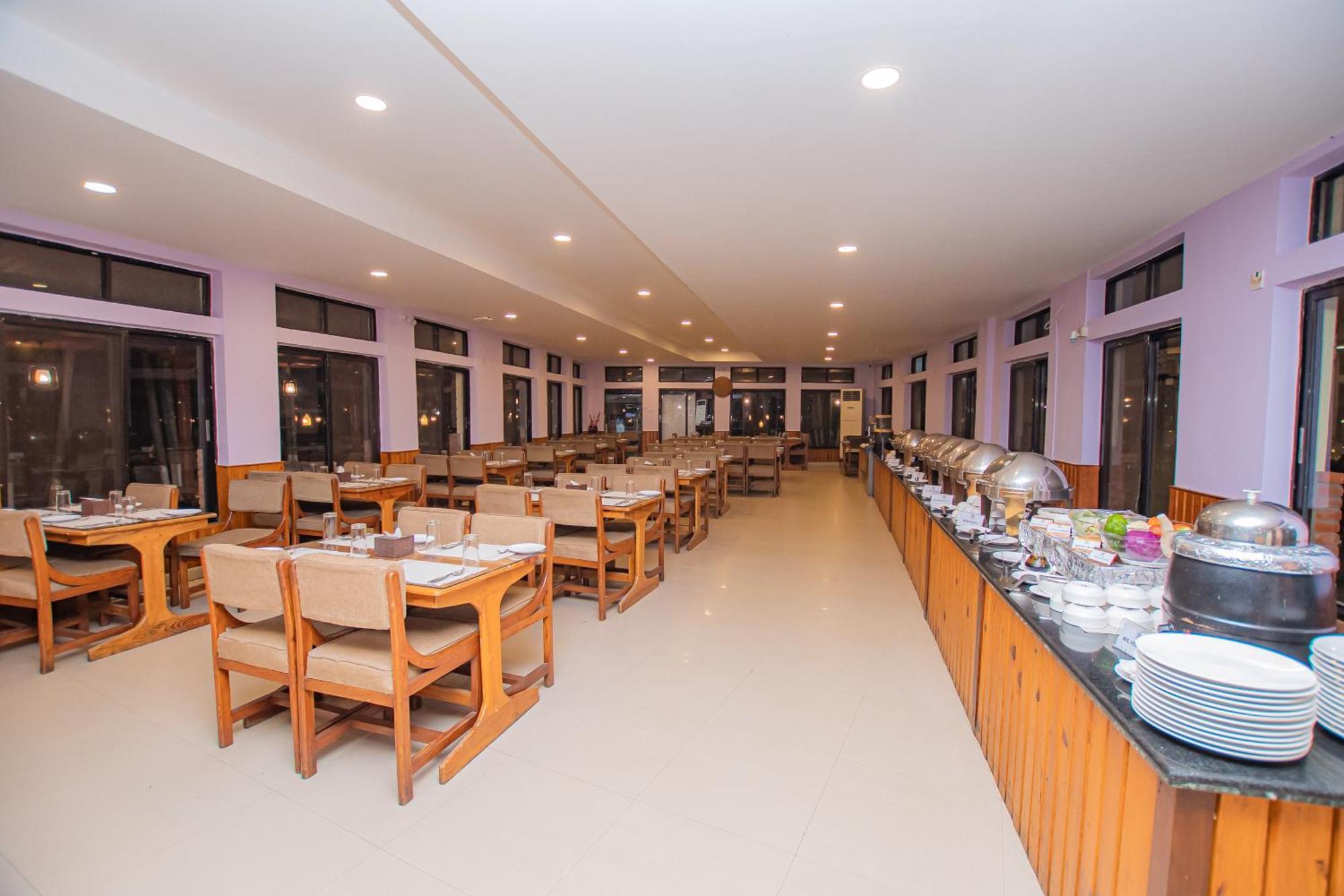 Hotel Seven Star Sauraha Ngoại thất bức ảnh